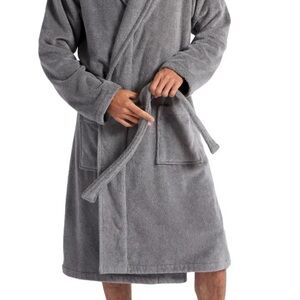 **BRAND NEW** Parachute Plush Bathrobe